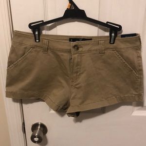 Khaki Hollister shorts